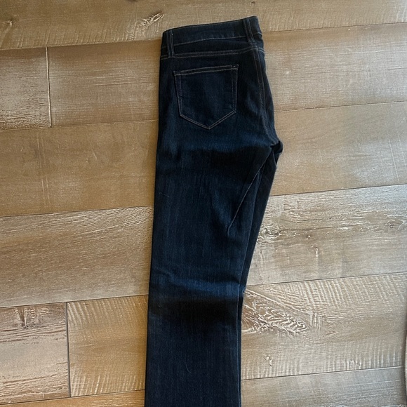 PAIGE Denim - PAIGE Dark Indigo manhattan Jeans.